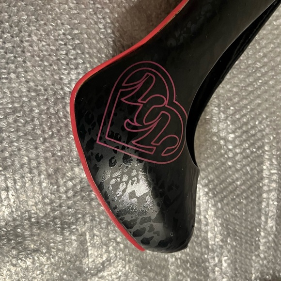 Women’s Black & Hot Pink Metal Mulisha Corset High Heels-Size 10 USA - Picture 15 of 15